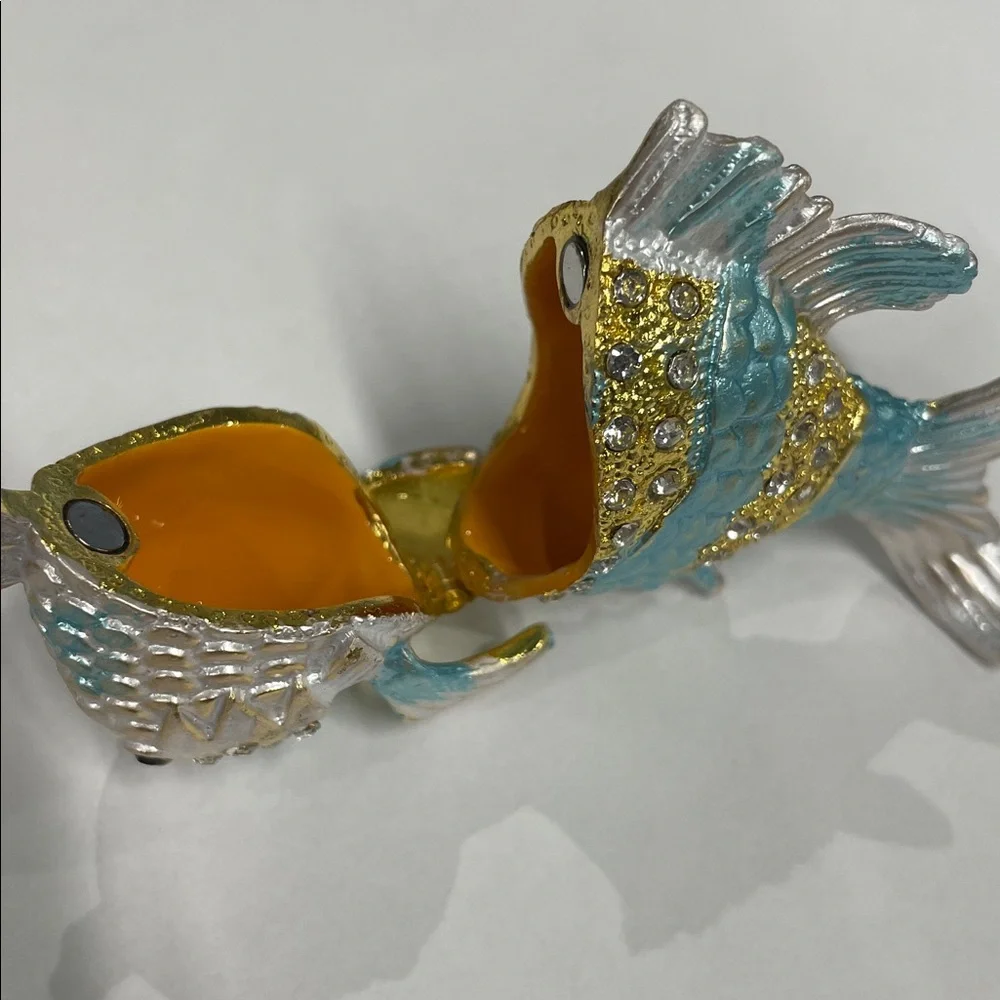 Tropical Fish Hinged Trinket Box Figurine Decorative Ring Jewelry Holder - Picture 6 of 10